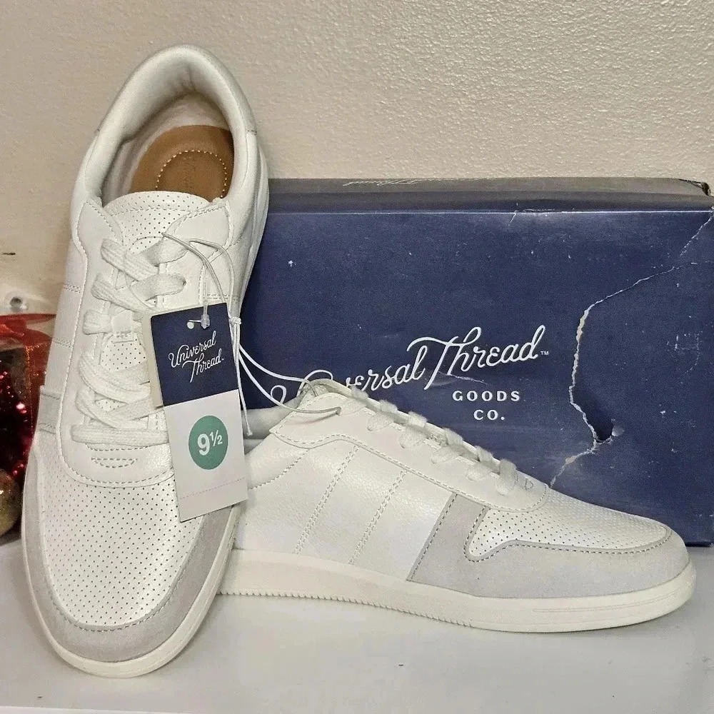 Universal Thread Hal Sneakers white n light gray lady's sizes - Picture 3 of 11